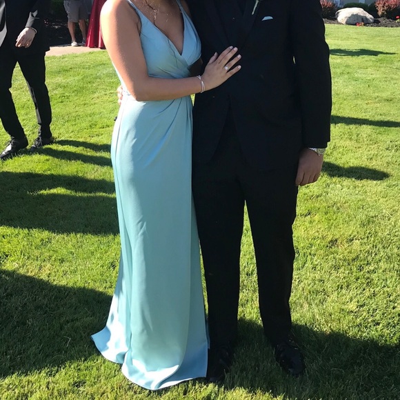 Prom dress - Picture 2 of 3